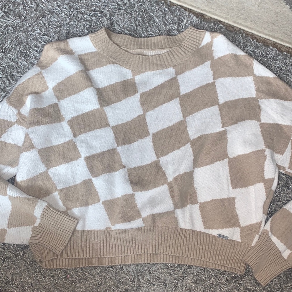 Small cropped sweater!